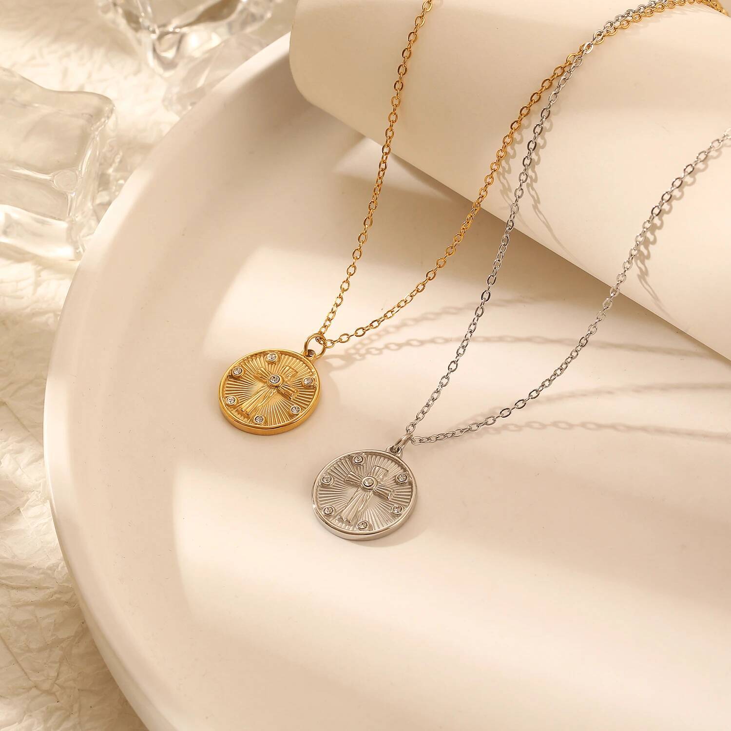 Feminino delicado moeda redond - Coin Necklace Delicate avaliação e preço