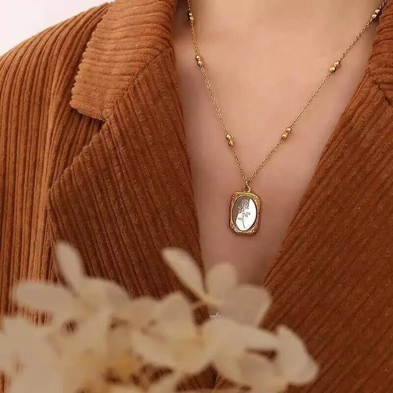 Moda de aço inoxidável rosa fl - Coin Necklace Delicate avaliação e preço